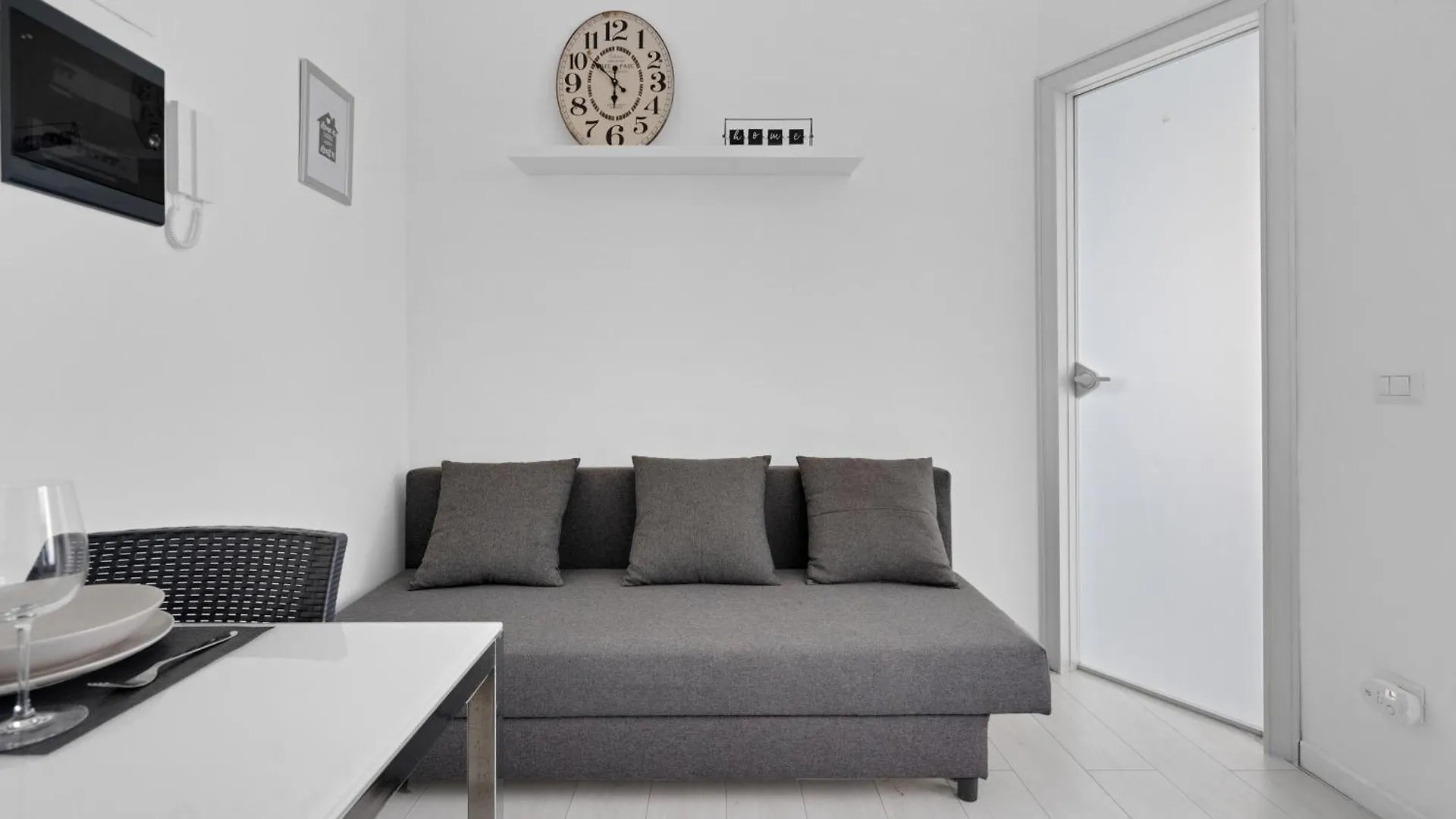 Apartment Milano Porta Romana - Qc Terme, 10Min Duomo Italien
